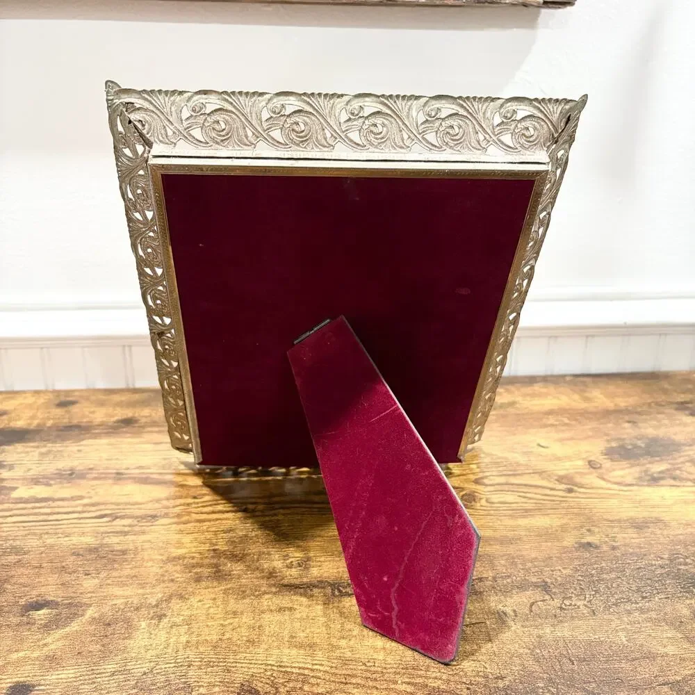 Vintage Metal Filigree Photo Picture Frame MCM Gold‎ Brass Hollywood Regency